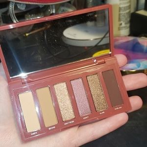 Urban Decay Eyeshadow palette